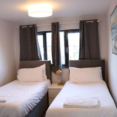 Garland Modern Apartment With Private Garden & Parking Dartford 5 Екстер'єр фото