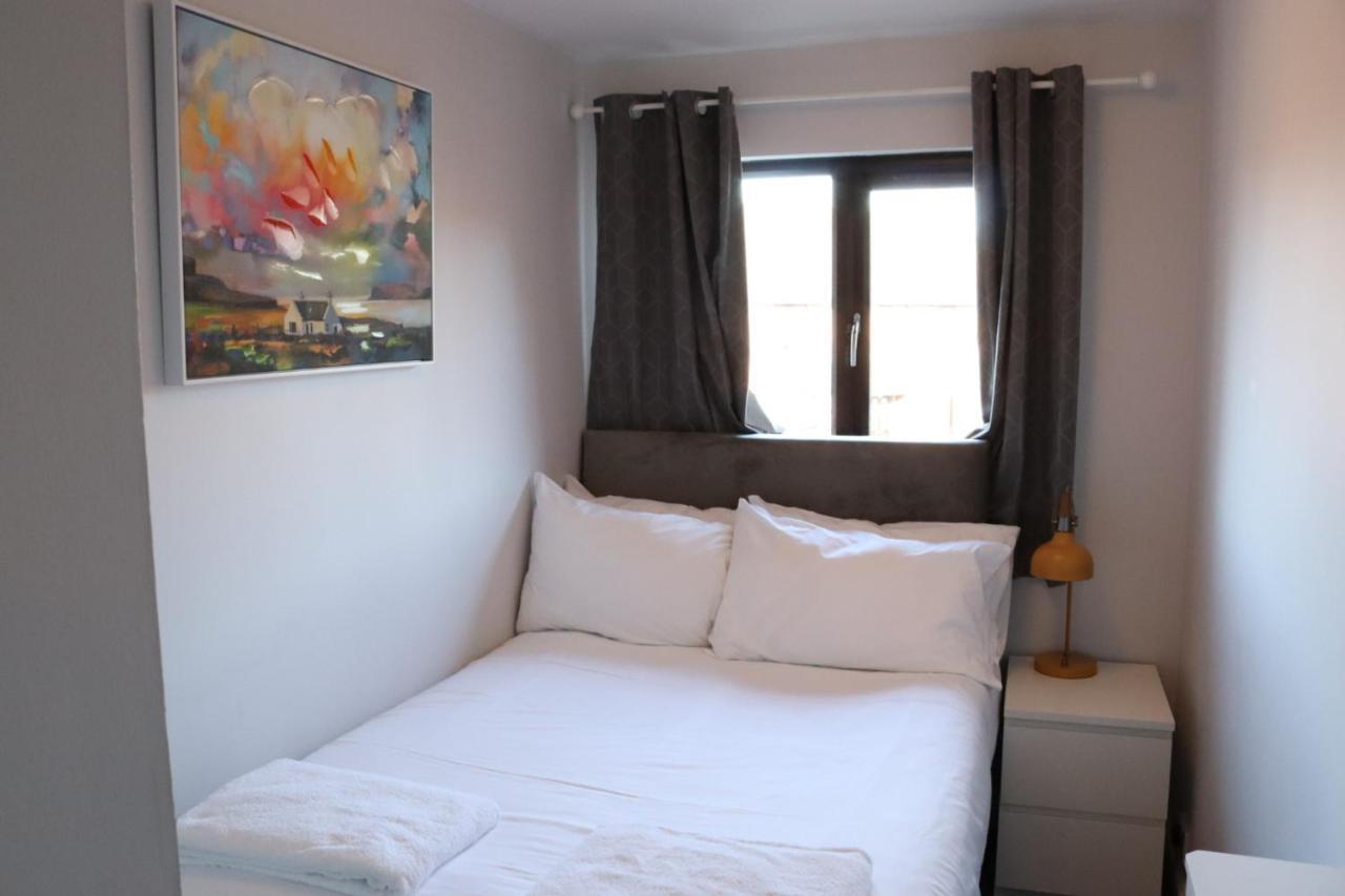 Garland Modern Apartment With Private Garden & Parking Dartford 5 Екстер'єр фото