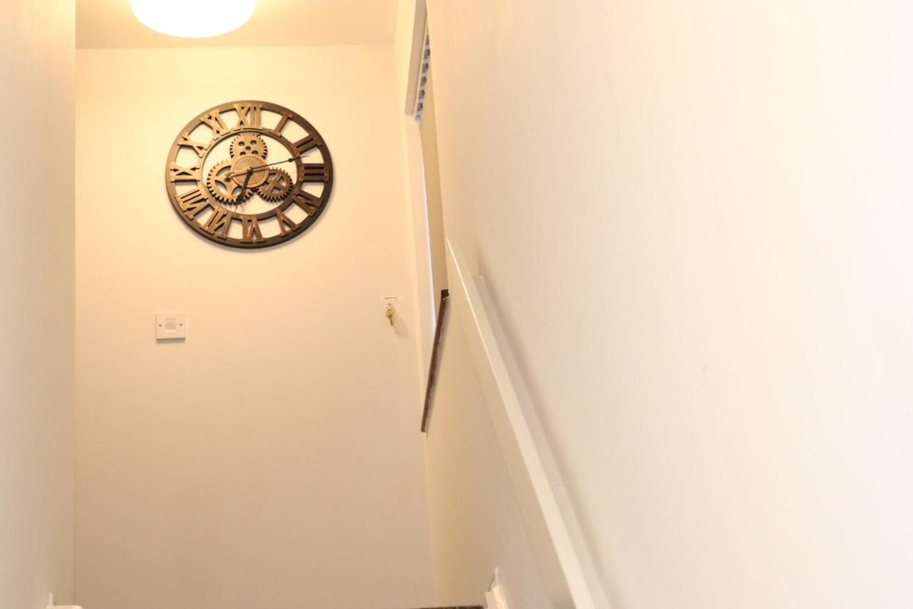 Garland Modern Apartment With Private Garden & Parking Dartford 5 Екстер'єр фото