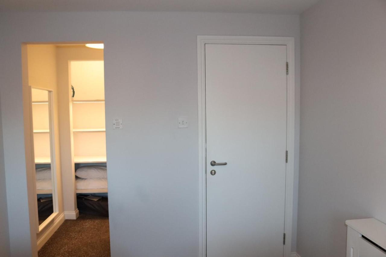 Garland Modern Apartment With Private Garden & Parking Dartford 5 Екстер'єр фото
