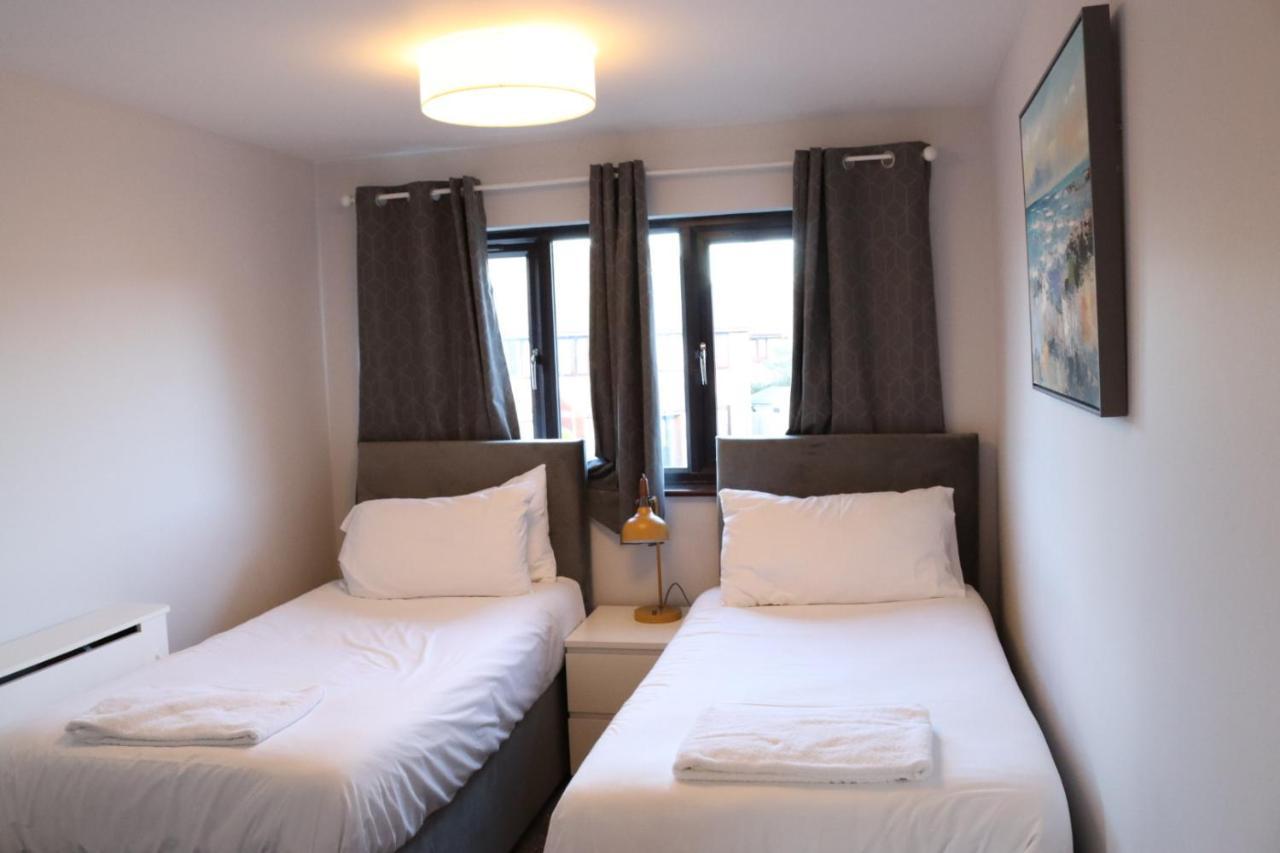 Garland Modern Apartment With Private Garden & Parking Dartford 5 Екстер'єр фото