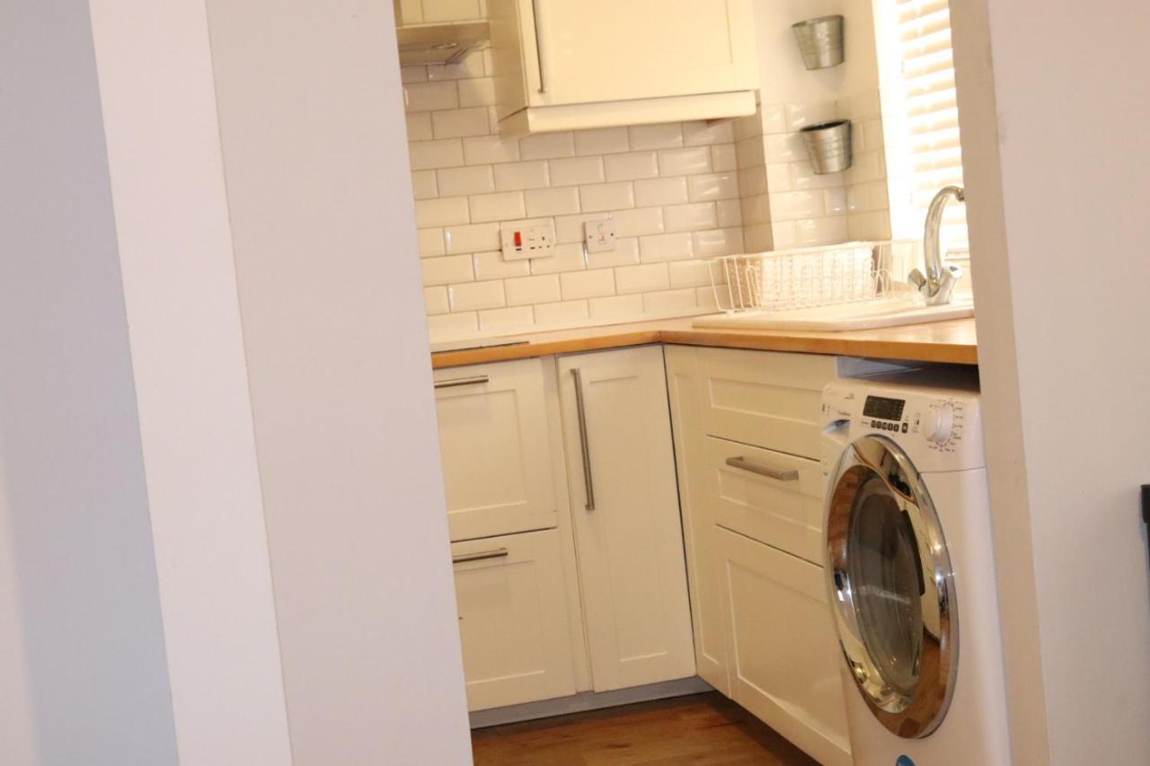Garland Modern Apartment With Private Garden & Parking Dartford 5 Екстер'єр фото