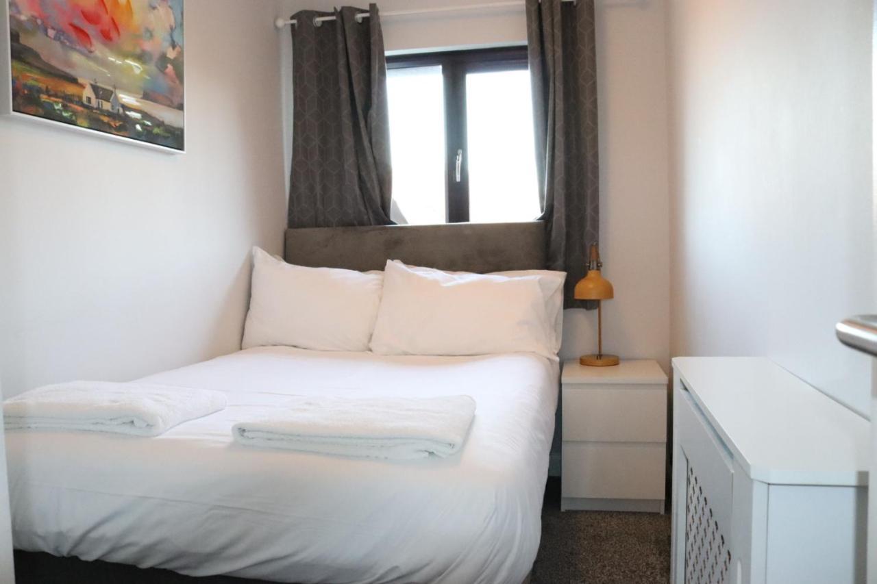 Garland Modern Apartment With Private Garden & Parking Dartford 5 Екстер'єр фото
