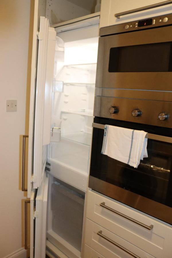 Garland Modern Apartment With Private Garden & Parking Dartford 5 Екстер'єр фото