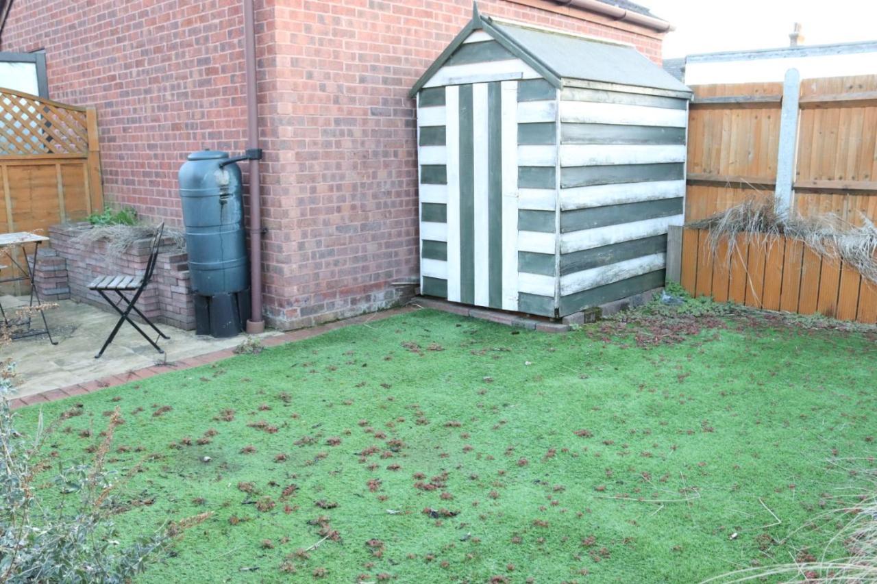 Garland Modern Apartment With Private Garden & Parking Dartford 5 Екстер'єр фото
