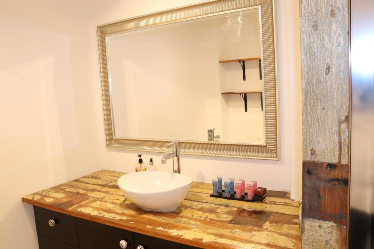 Garland Modern Apartment With Private Garden & Parking Dartford 5 Екстер'єр фото