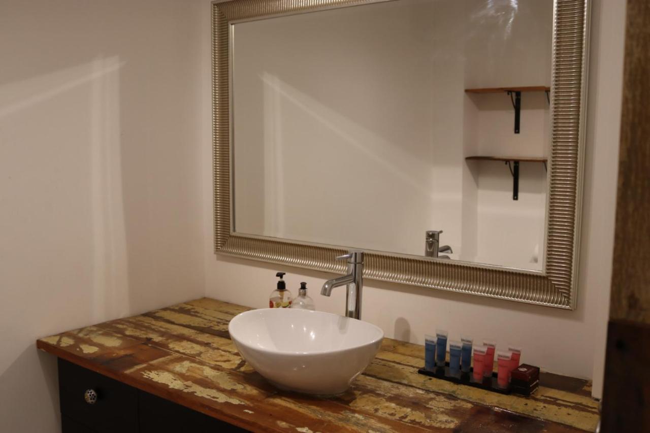 Garland Modern Apartment With Private Garden & Parking Dartford 5 Екстер'єр фото