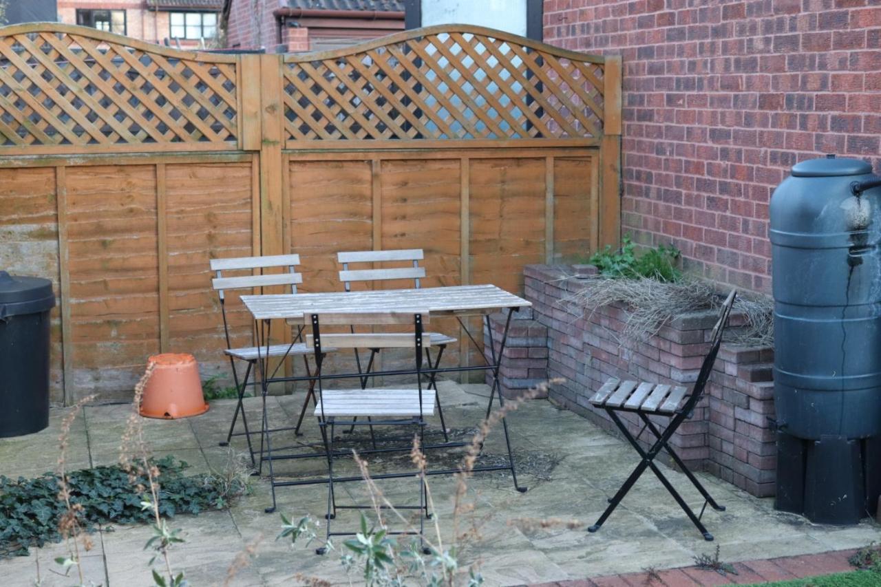Garland Modern Apartment With Private Garden & Parking Dartford 5 Екстер'єр фото
